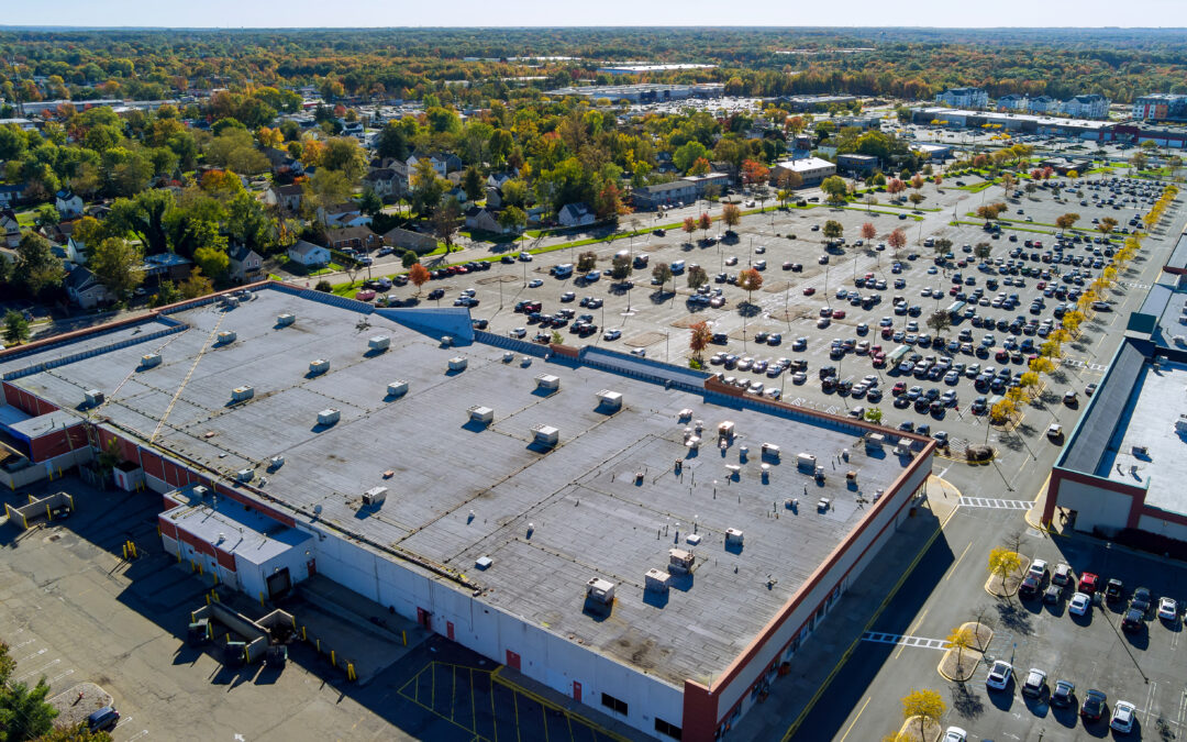 How to Choose a Good Commercial Roofing Contractor and Avoid Costly Mistakes